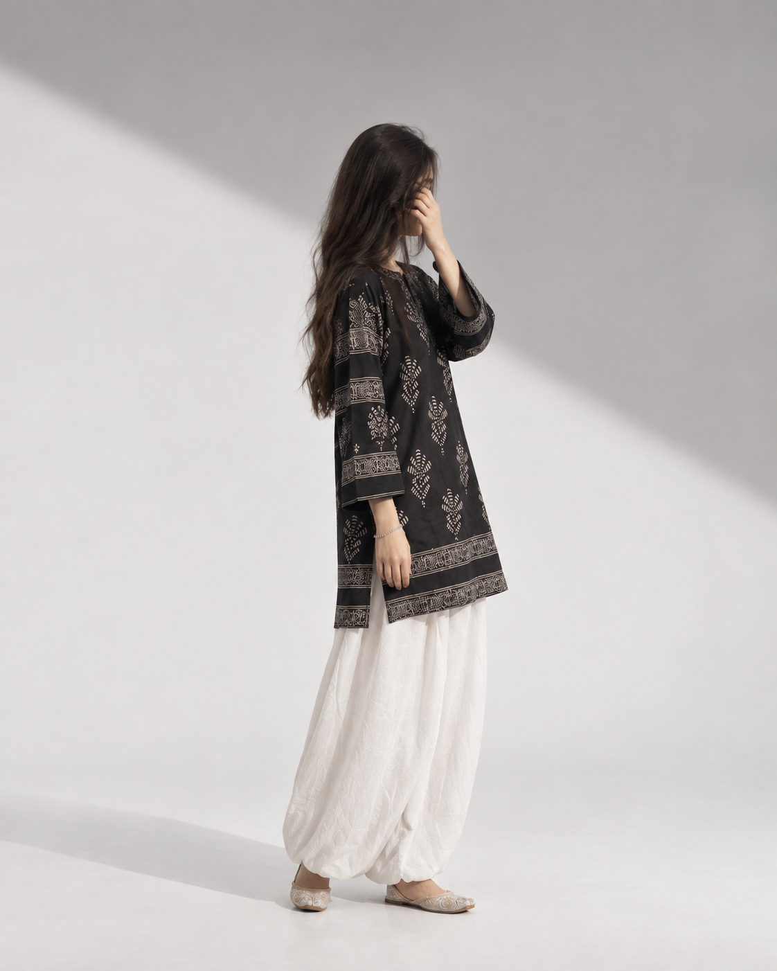 Black kurti set