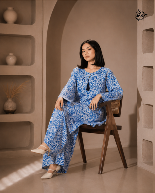 Blue printed set